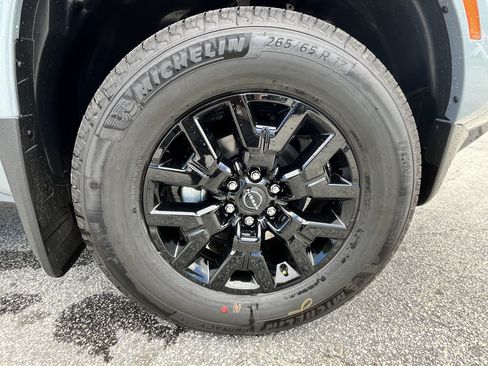 New 2026 Nissan Frontier SV w/ Tow Package AWD/4WD image 9