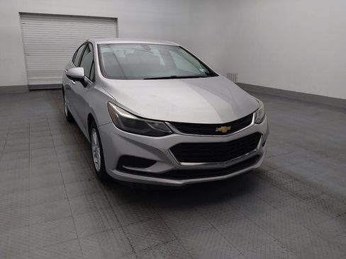 Used 2017 Chevrolet Cruze LT w/ Convenience Package FWD image 14