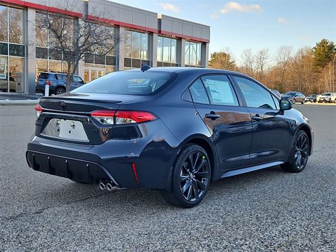 New 2026 Toyota Corolla SE image 2