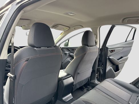 Used 2021 Subaru Crosstrek 2.0i Premium image 6