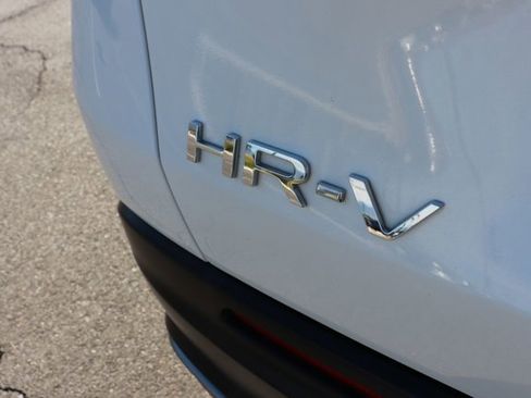 Used 2023 Honda HR-V Sport image 6
