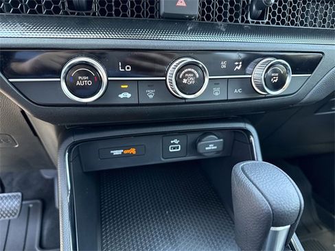 Used 2024 Honda CR-V EX-L image 16