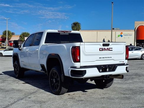 Used 2021 GMC Sierra 2500 AT4 w/ AT4 Preferred Package image 5