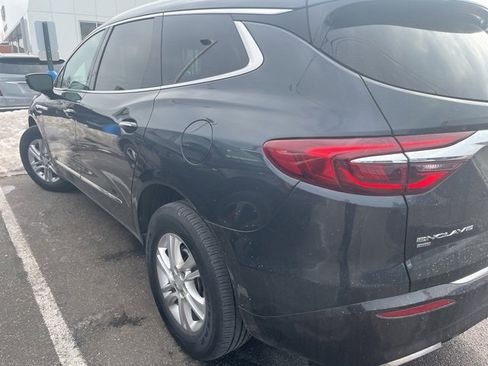 Used 2020 Buick Enclave Essence w/ Sound and Sites Package image 2