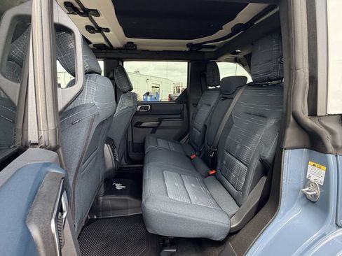 Used 2025 Ford Bronco Heritage Edition AWD/4WD image 28