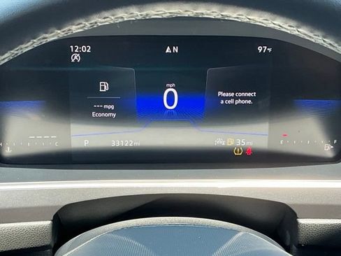 Certified 2023 Volkswagen Tiguan SE FWD image 31