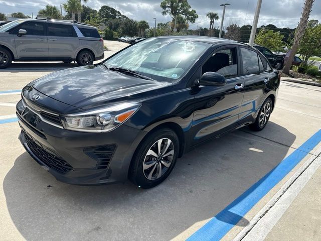 Used 2021 Kia Rio S w/ Technology Package FWD image 3