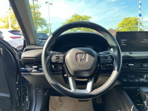 Used 2024 Honda Accord Touring image 12
