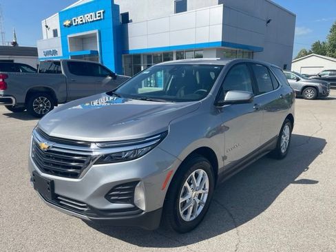 Used 2023 Chevrolet Equinox LT FWD image 2