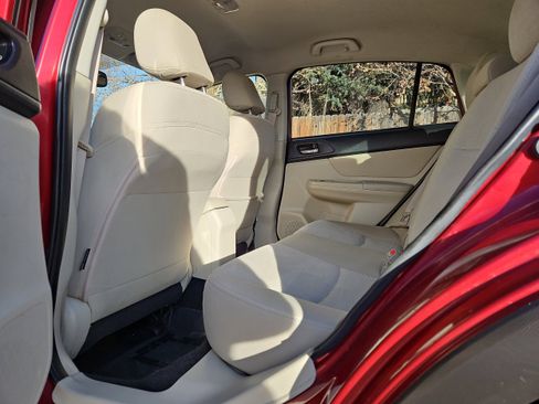 Used 2014 Subaru Crosstrek 2.0i Premium image 10