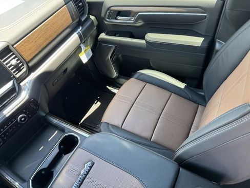 New 2025 Chevrolet Silverado 3500 High Country w/ High Country Premium Package image 30