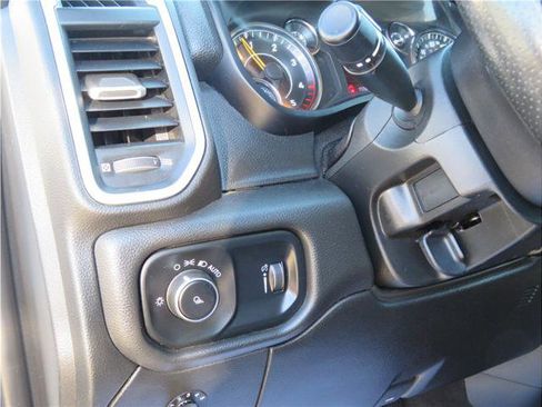 Used 2021 RAM 2500 Big Horn image 32