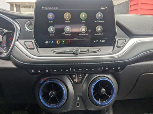 Used 2024 Chevrolet Blazer RS w/ Enhanced Convenience Package image 17