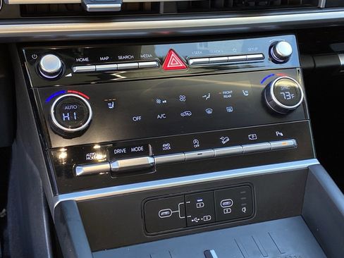 Used 2024 Hyundai Santa Fe XRT image 19