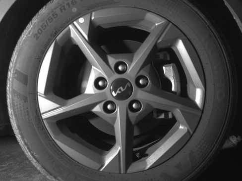 Used 2025 Kia K4 LXS image 13