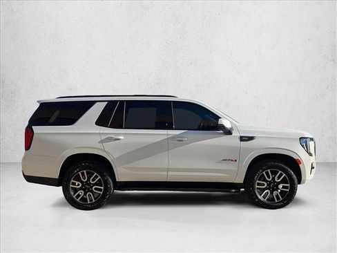 Used 2024 GMC Yukon AT4 w/ Technology Package image 4