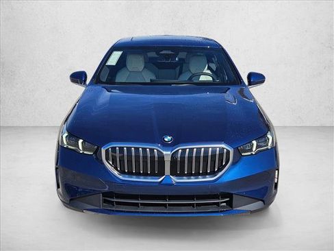 Certified 2026 BMW 540i xDrive w/ Premium Package AWD/4WD image 2