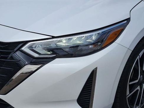 Certified 2024 Nissan Sentra SR FWD image 5