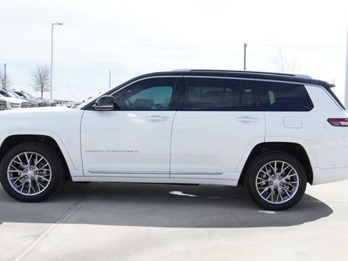 Used 2022 Jeep Grand Cherokee L Summit w/ Luxury Tech Group V image 6