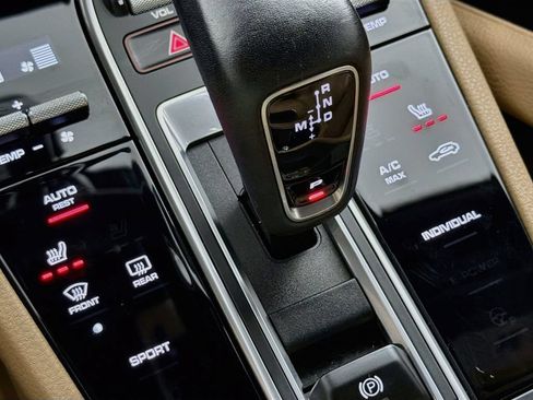 Used 2019 Porsche Cayenne AWD/4WD image 20