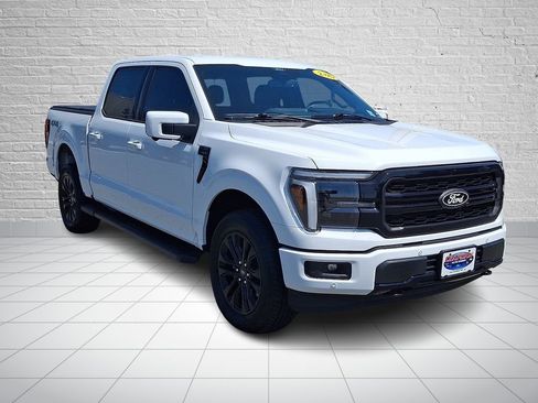 Used 2025 Ford F150 Lariat w/ Equipment Group 502A High AWD/4WD image 3