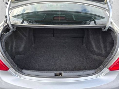 Used 2012 Toyota Yaris Sedan FWD image 6