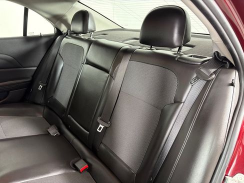Used 2015 Chevrolet Malibu LT w/ Power Convenience Package FWD image 18