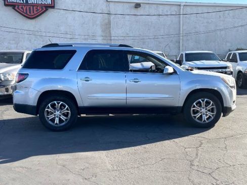 Used 2015 GMC Acadia SLT FWD image 2