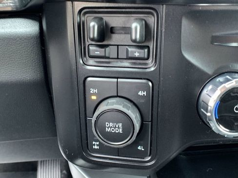 New 2026 Ford F250 Lariat w/ FX4 Off-Road Package AWD/4WD image 33