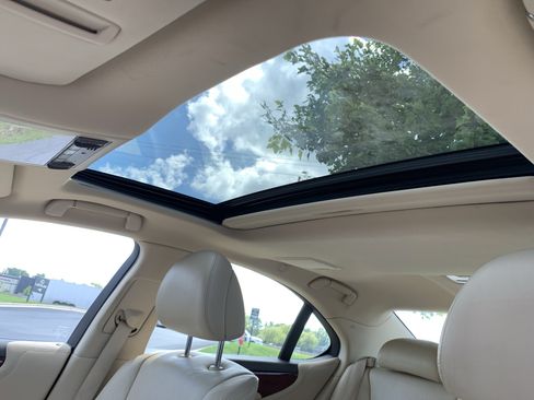 Used 2012 Lexus LS 460 w/ Comfort Pkg RWD image 28