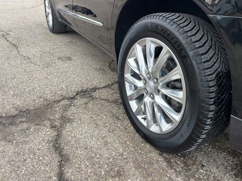 Used 2018 Buick Enclave Premium w/ Experience Buick Package image 27