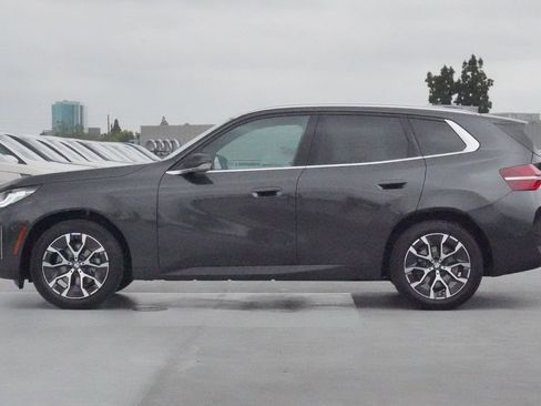 Used 2025 BMW X3 xDrive30i w/ Convenience Package image 4