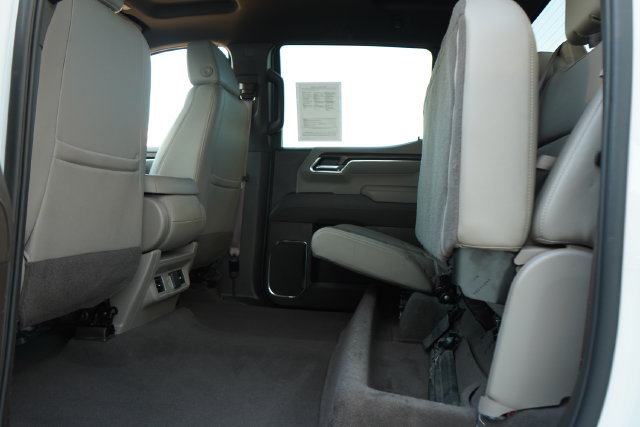 Used 2025 GMC Sierra 1500 SLT AWD/4WD image 34