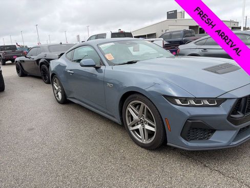 Used 2024 Ford Mustang GT Premium image 6