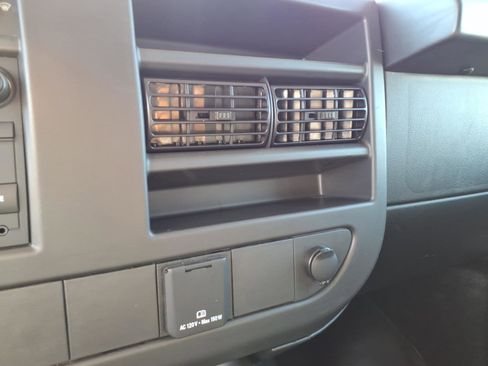Used 2024 GMC Savana 2500 w/ Driver Convenience Package RWD image 15