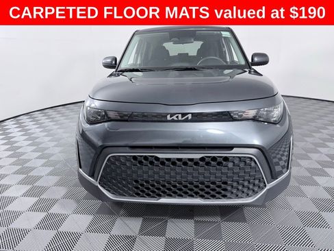 Used 2025 Kia Soul LX w/ LX Technology Package image 3