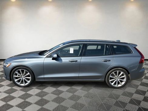 Used 2020 Volvo V60 T5 Momentum w/ Protection Package image 6