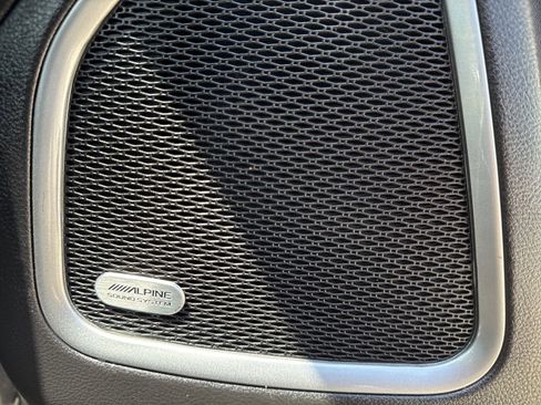 Used 2025 Jeep Compass Latitude w/ Sun & Sound Group image 18