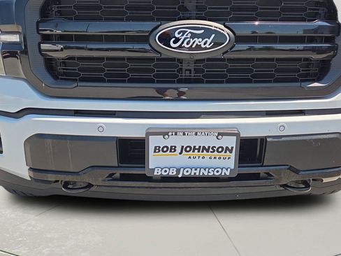 Used 2025 Ford F150 Lariat AWD/4WD image 9