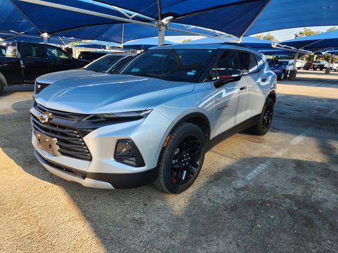 Used 2020 Chevrolet Blazer LT w/ Redline Edition FWD image 2