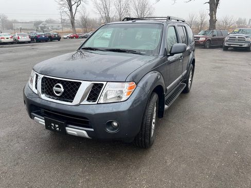 Used 2011 Nissan Pathfinder LE w/ Navigation Pkg image 1