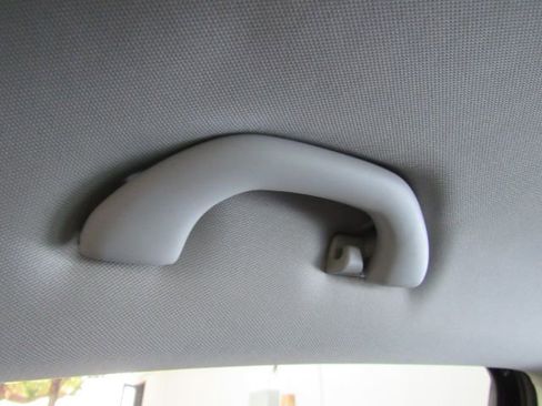 Used 2022 Volkswagen Passat 2.0T SE image 32