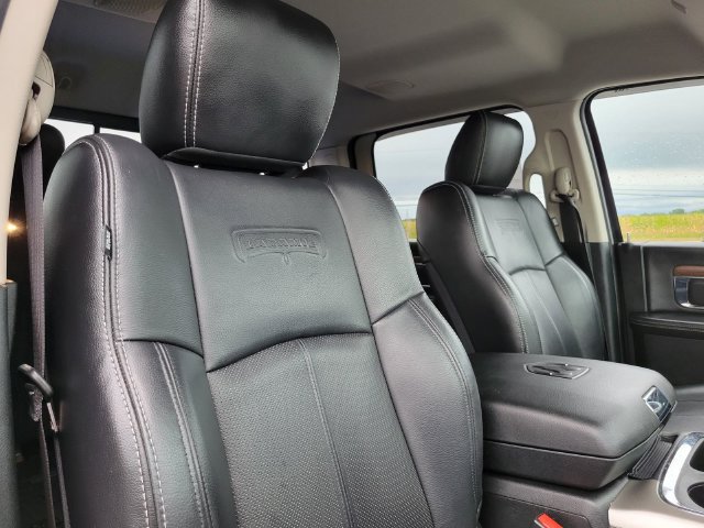 Used 2018 RAM 1500 Laramie AWD/4WD image 28