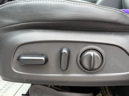 Used 2023 Buick Encore GX Essence w/ Experience Buick Package AWD/4WD image 14