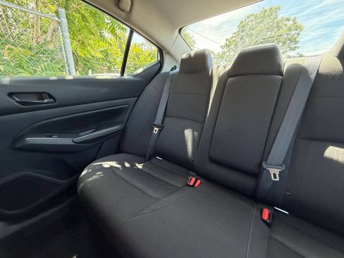 Used 2025 Nissan Altima 2.5 SV FWD image 39