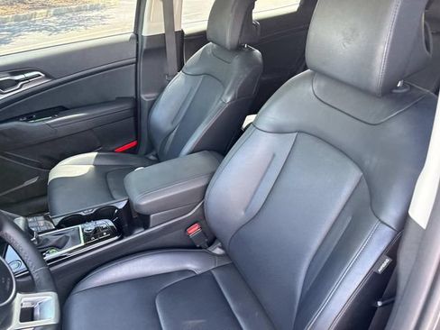 Used 2024 Kia Sportage EX FWD image 20