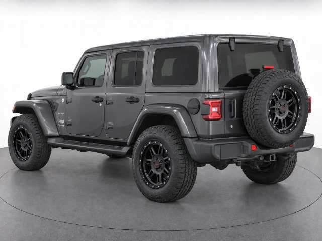 Used 2019 Jeep Wrangler Unlimited Sahara AWD/4WD image 3