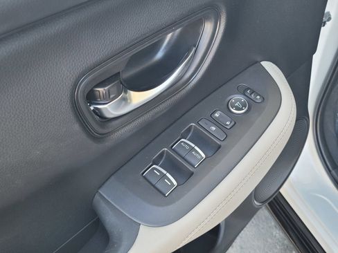 Used 2024 Honda HR-V EX-L image 17