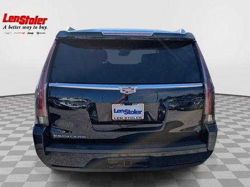 Used 2020 Cadillac Escalade Premium Luxury AWD/4WD image 4