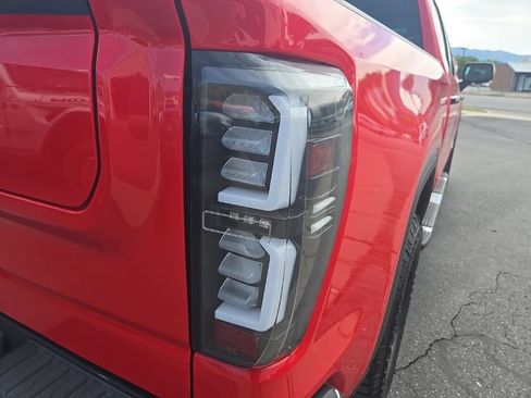 Used 2020 GMC Sierra 1500 SLT AWD/4WD image 35